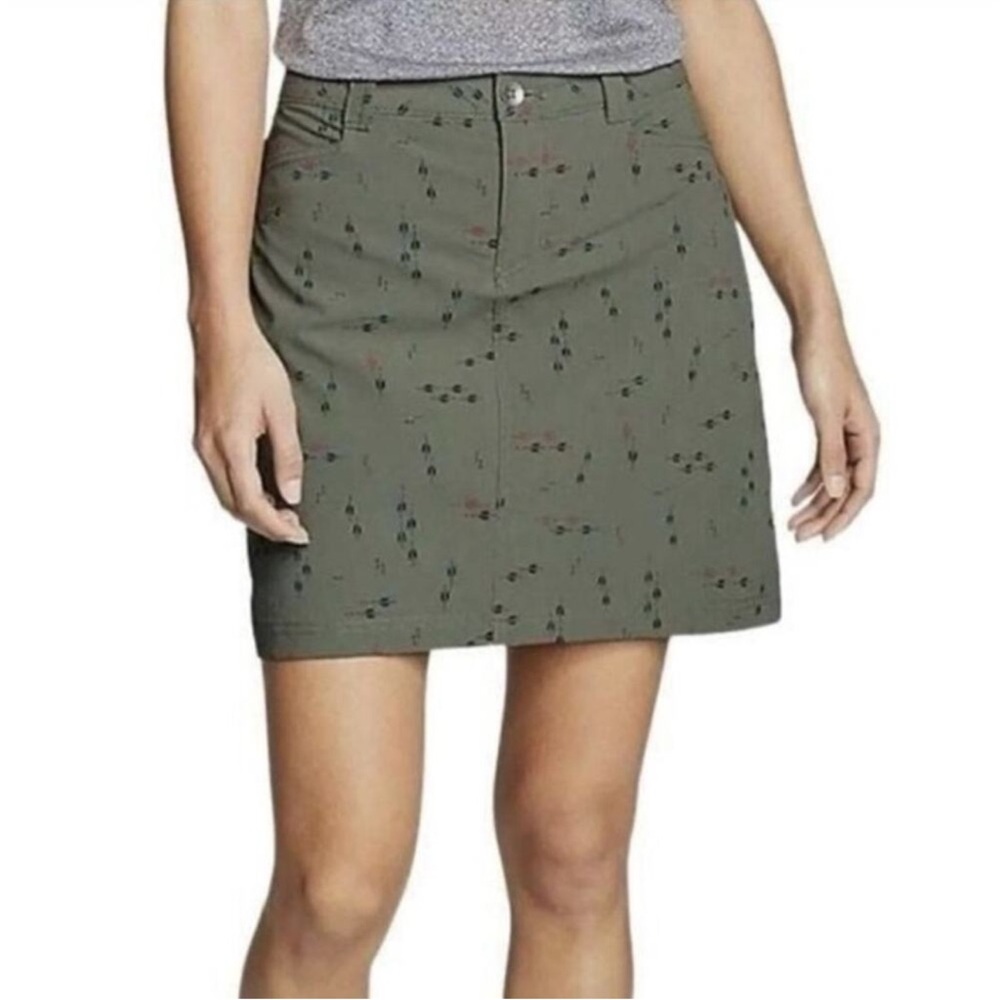 Eddie Bauer Women's Adventurer 2.0 Olive Multicolor Arrow Print Skort Size 10
